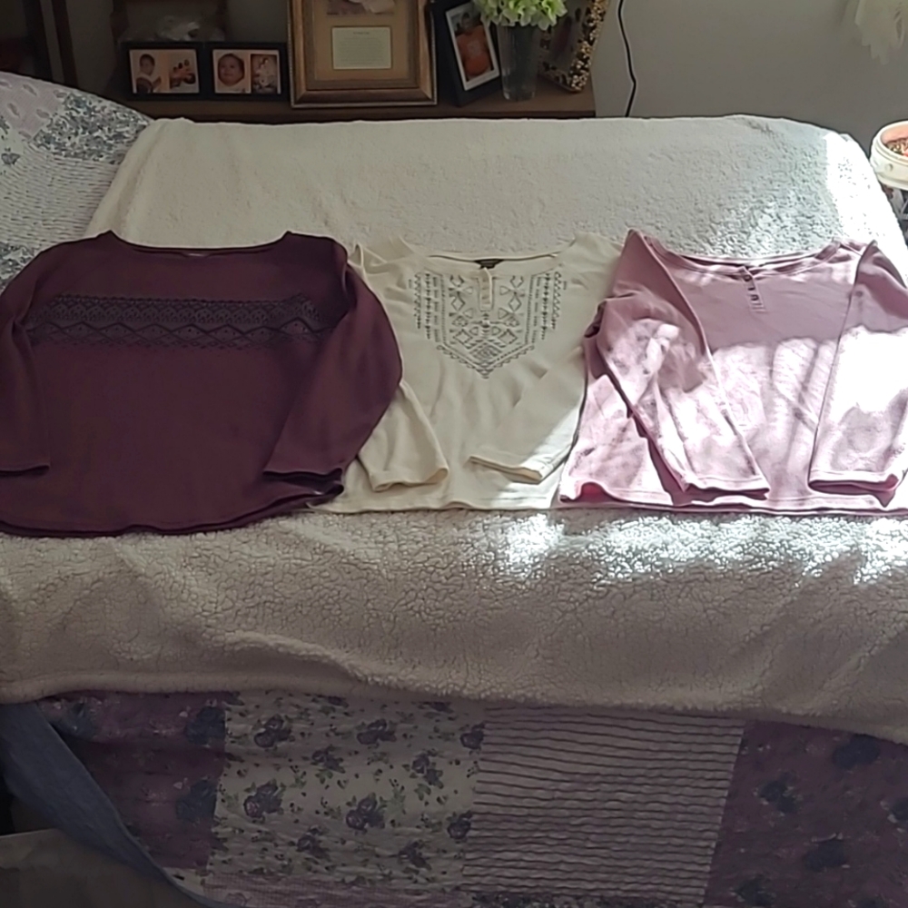 Women's Eddie Bauer XL Long Sleeve Thermal Tees (3)